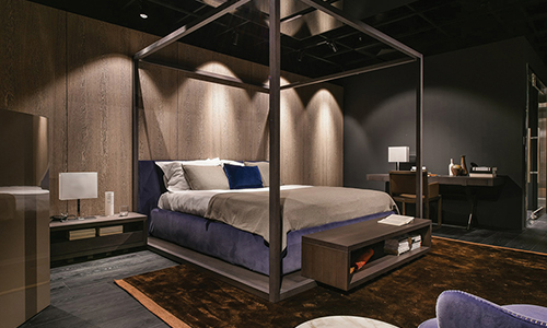 Alcoba canopy covered bed by Antonio Citterio