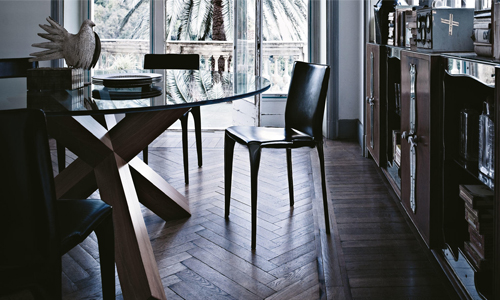 Mesa “La Rotonda” para la marca Cassina, The Best in design, Mario Bellini, diseñador
