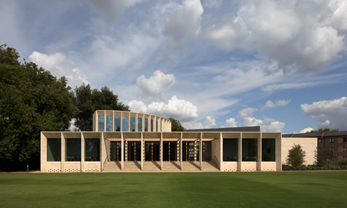 Sultan Nazrin Shah Center, en Worcester College, Oxford por Niall McLaughlin Architects