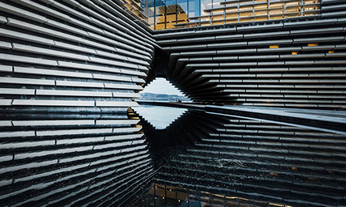 V & A Museum of Design Dundee by arquitecto japonés Kengo Kuma