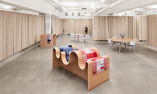 Snøhetta diseña espacios físicos y digitales para una marca de moda noruega.