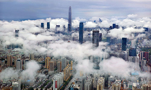 El Centro de Finanzas Ping An de KPF, en Shenzhen, es el cuarto rascacielos más alto del mundo con una altura total de 599 metros.