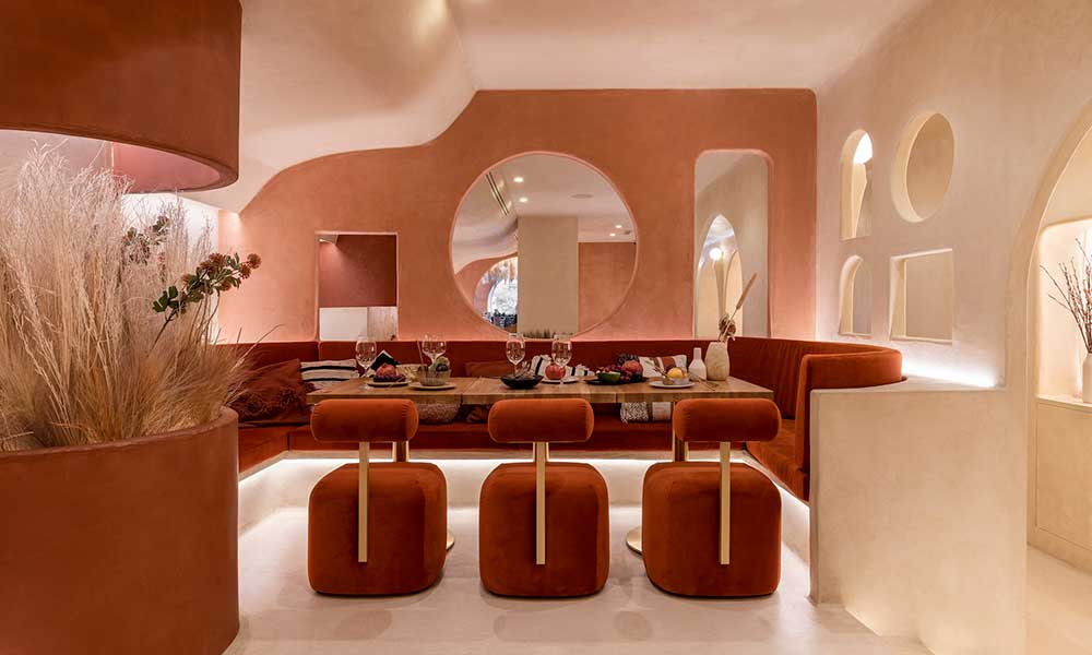 El restaurante Living Bakkali honra las formas arquitectónicas del Medio Oriente